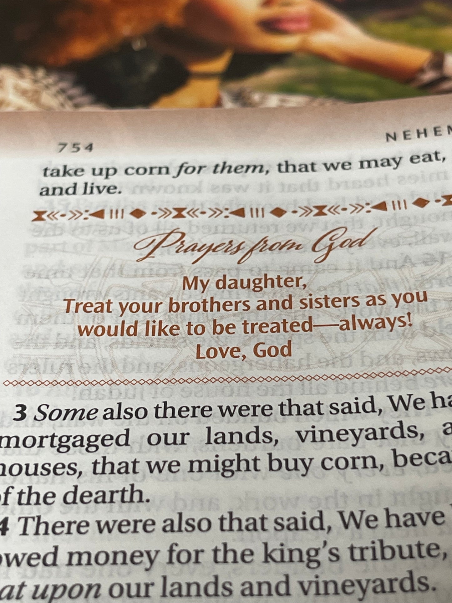 Women of Color Study Bible - Purple LuxLeather Softouch Edition - Image 9